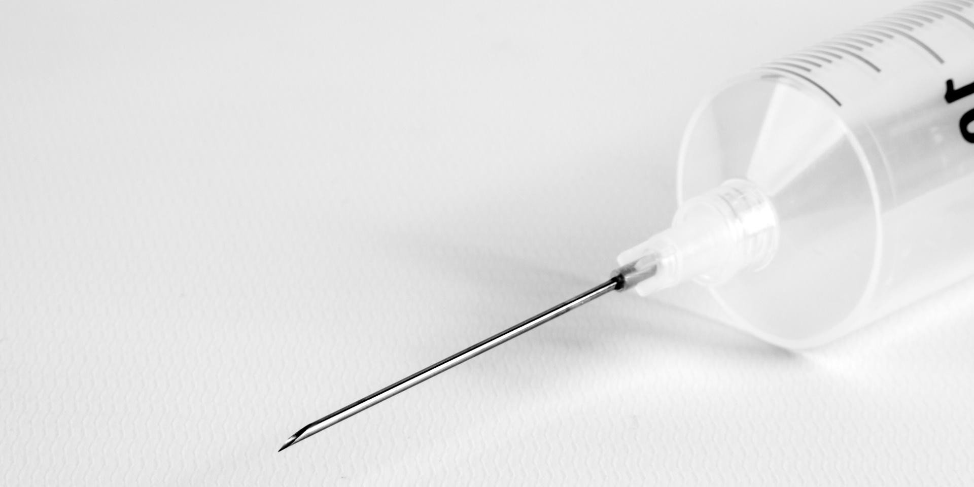 针管注射器有多少ml：全面解析注射器容量及正确使用步骤